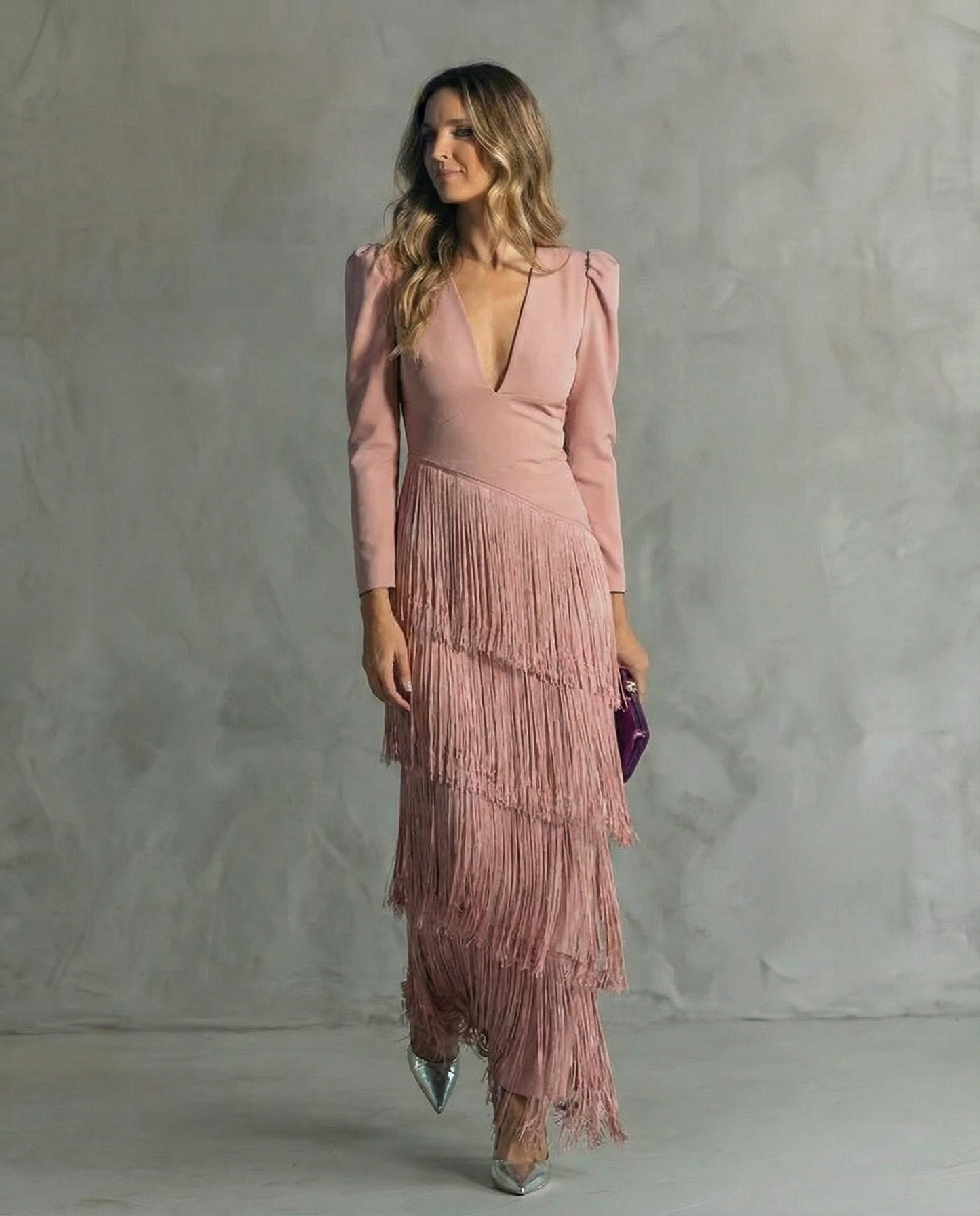 MÓNICA | Vestido elegante con mangas de flecos