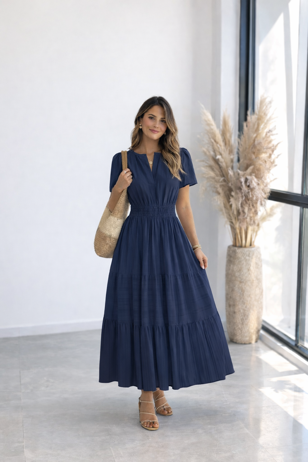 ALICIA | Vestido Blanco Fluido Elegante con Cintura Elástica