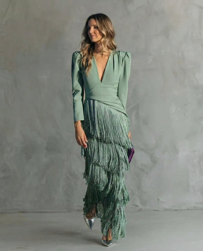 MÓNICA | Vestido elegante con mangas de flecos