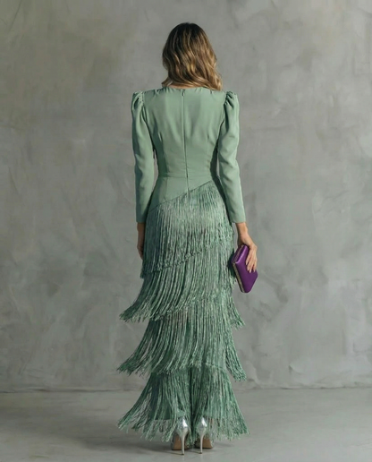 MÓNICA | Vestido elegante con mangas de flecos