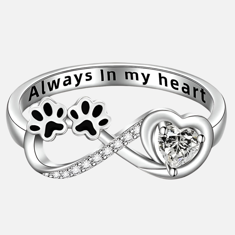Anillo de circonita en forma de pata con diseño de corazón infinito
