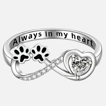 Anillo de circonita en forma de pata con diseño de corazón infinito