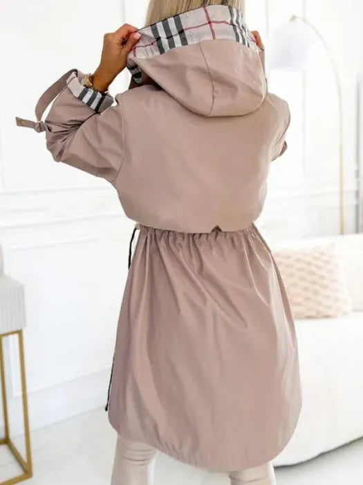 OLIVIA | Abrigo impermeable y cortavientos con cremallera
