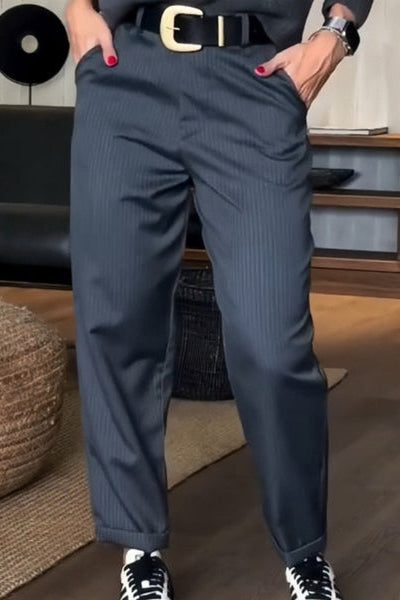 MATHILDA | Pantalón de rayas elegante que realza la figura